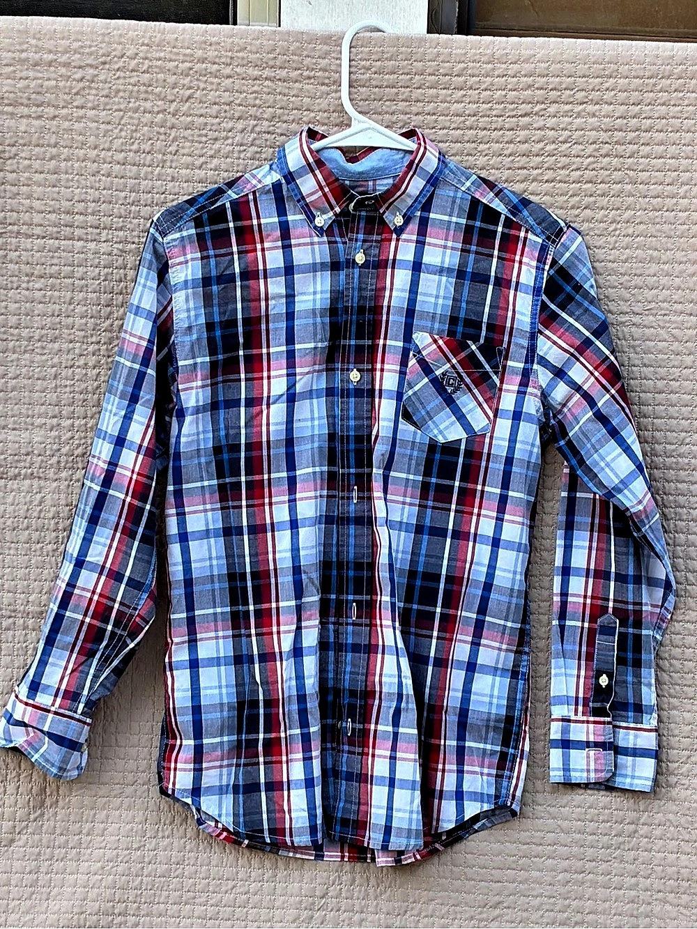 CHAPS Boys Plaid Button Down Blue & Red Size Large Like New